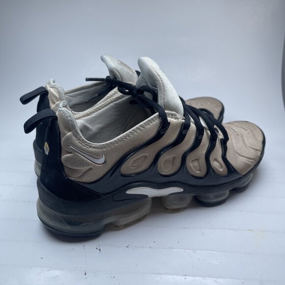 Nike Air VaporMax Plus Beige Mens Sz 10 Athletic Shoes Sneakers DX3720-200 READ* - Picture 2 of 16